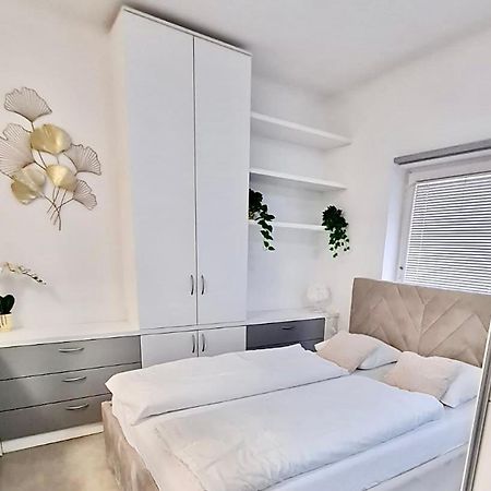 Ljubljana Central Lux Apartment With Free Parking Exterior foto