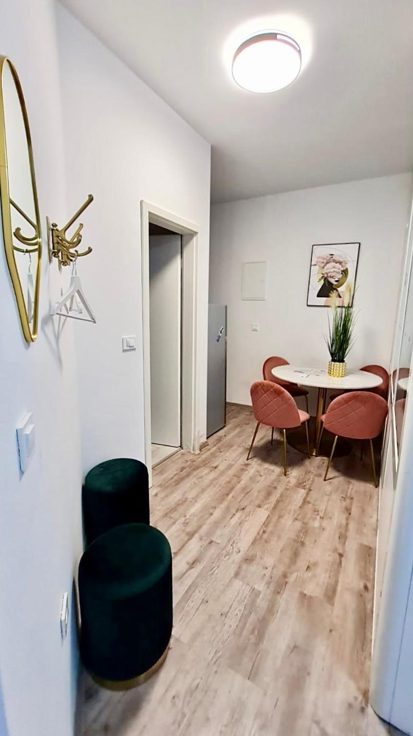 Ljubljana Central Lux Apartment With Free Parking Exterior foto